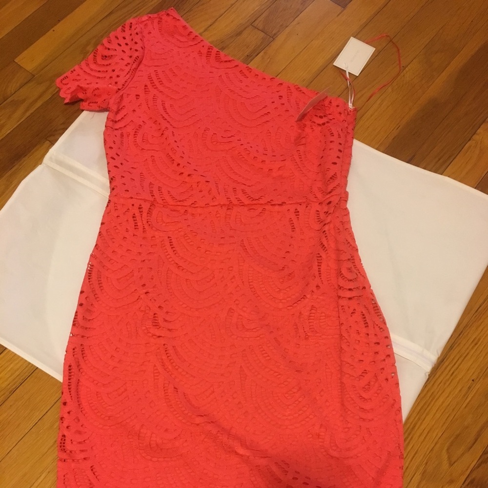 ONE SHOULDER DRESS
